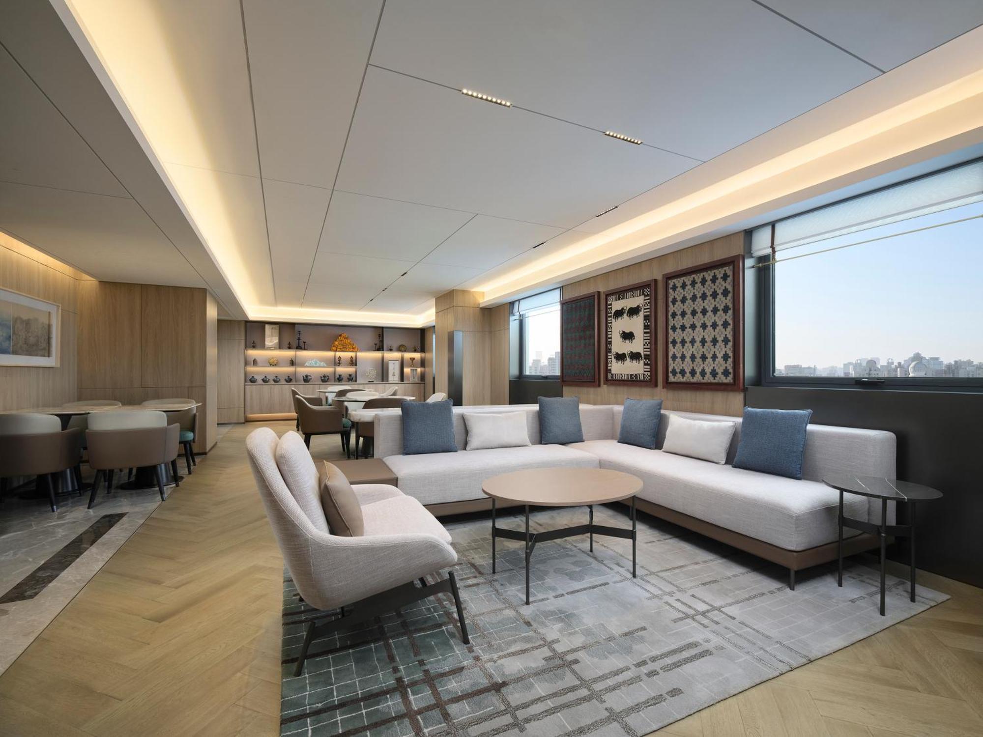 Courtyard By Marriott Shanghai Xujiahui Экстерьер фото